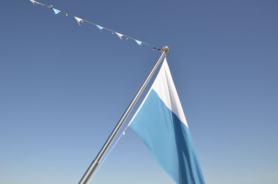 Wei&szlig;blaue Fahne