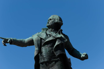 Statue Danton devant la mairie de Tarbes
