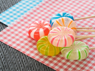 カラフルな日本の飴菓子