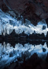 Gordijnen Reed flute cave in guilin china © jimmyan8511