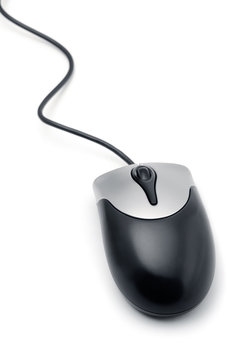 Black wired computer mouse