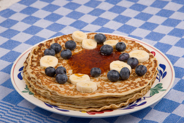 pancakes with blueberries and banana