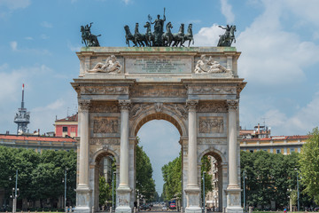 Fototapeta na wymiar Arch of Peace in Sempione Park, Milan, Italy