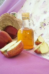 Red apple vinegar