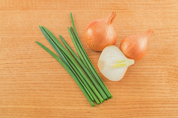 Heads and leaves of onions