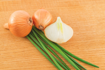 Heads and leaves of onions