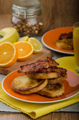 French toast with bacon and fresh juice