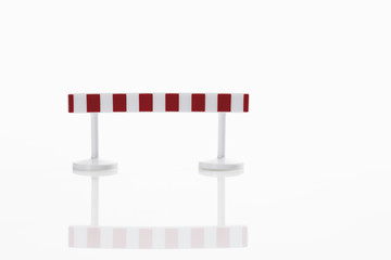 Mobil Barriere auf weißem Hintergrund