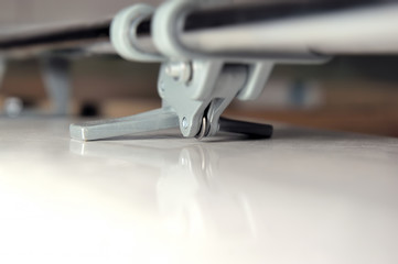 Close-up tile cutter