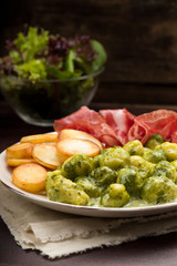 Rosenkohl mit Bratkartoffeln