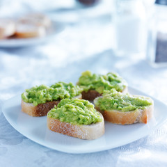 crustini toast with avocado spread