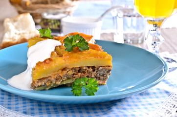 Graten potatoes and minced meat