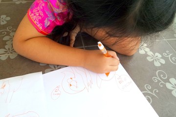girl drawing and writing cartoon