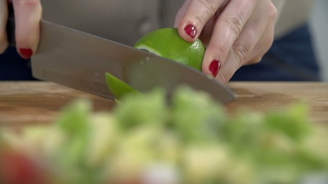 Opening the lime with knife