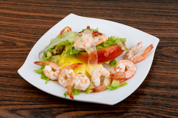 Shrimps with aloe vera salad