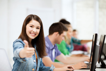 Obraz premium student with computers studying at school