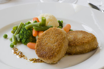 Cutlet with vegetables