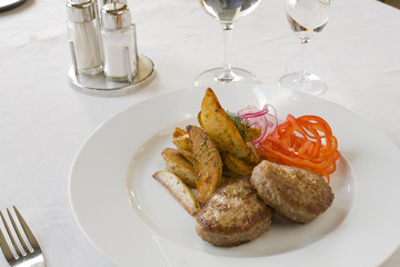 Grilled cutlet and french fries