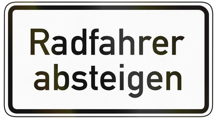 German traffic sign additional panel to specify the meaning of other signs: Cyclists dismount