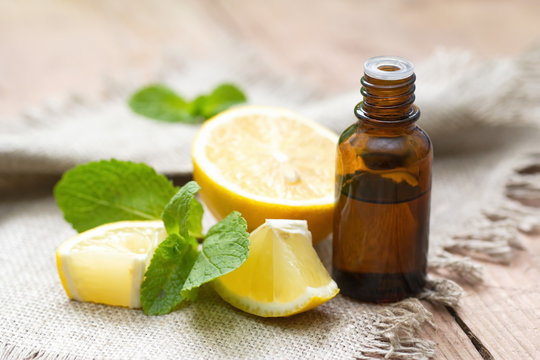 Essential aroma oil