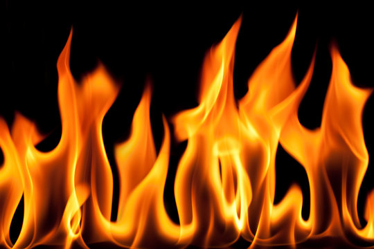 Lodernde Flamme
