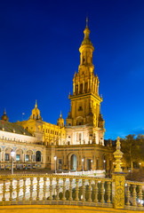 Obraz premium Tower of Plaza de Espana in evening. Seville
