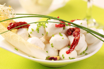 Mozzarella cheese balls