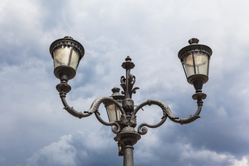 Fototapeta na wymiar Street lamp in Rome