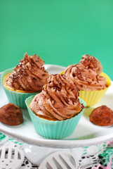 cupcakes with truffle cream and caramel