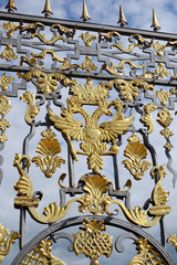 Fototapeta na wymiar Fragment of catherine palace gate in Tsarskoye Selo.
