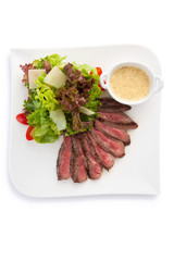 Grilled beef salad