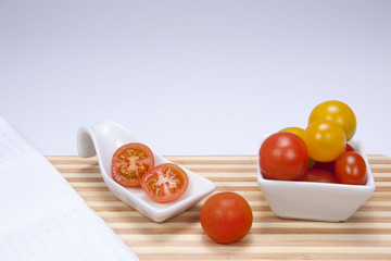 Tomates cherry, composici&oacute;n.