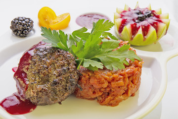 Cutlets BEAVER with braised cabbage and baked apples