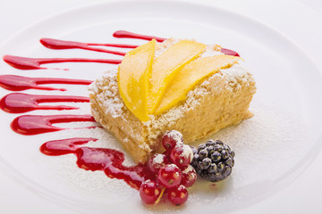 Napoleon cake with pear and mango