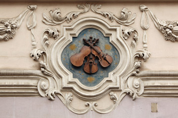 Fototapeta na wymiar House at the Three Little Violins in Prague.