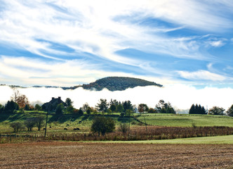 Fototapeta na wymiar foggy mountain