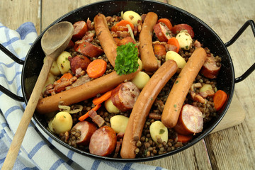 saucisses et lentilles