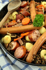 saucisses et lentilles