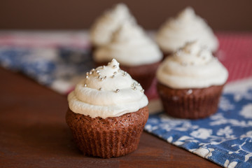 Chocolate cupcakes with cream cheese frosting
