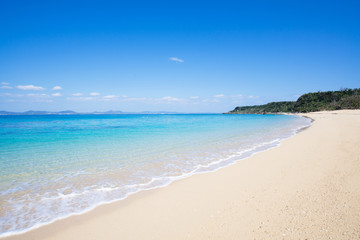 Fototapeta na wymiar 沖縄のビーチ・大泊ビーチ
