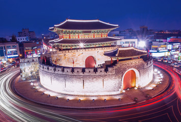 Naklejka premium Paldalmun Gate in Korea