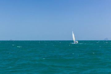 Obraz premium Small sail ship