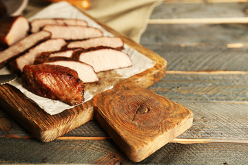 Composition with sliced roasted meat