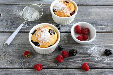 Muffins with berries