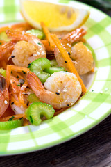Shrimps with vegetable