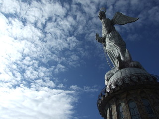 Monumento a la Virgen Maria