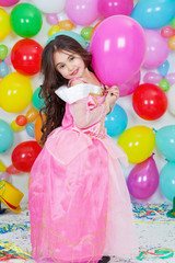 Fototapeta na wymiar Little princess and rose balloon