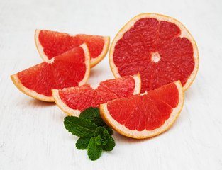 Grapefruit with mint