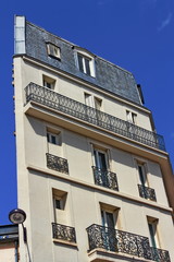 Fototapeta na wymiar Pariser Wohnhaus