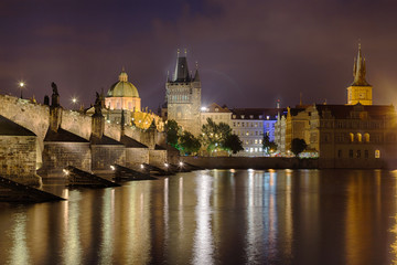 Fototapeta premium Night view of Charles Bridge and Vltava
